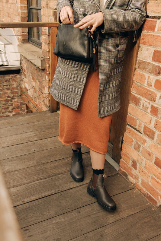 Blundstone Stout Brown Elastic Side Dress Boot 062 |The Boot Shed