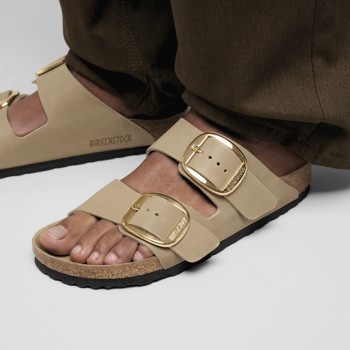 Birkenstock Arizona Big Buckle Tabacco Brown Oiled Leather - lifestyle closeup on foot