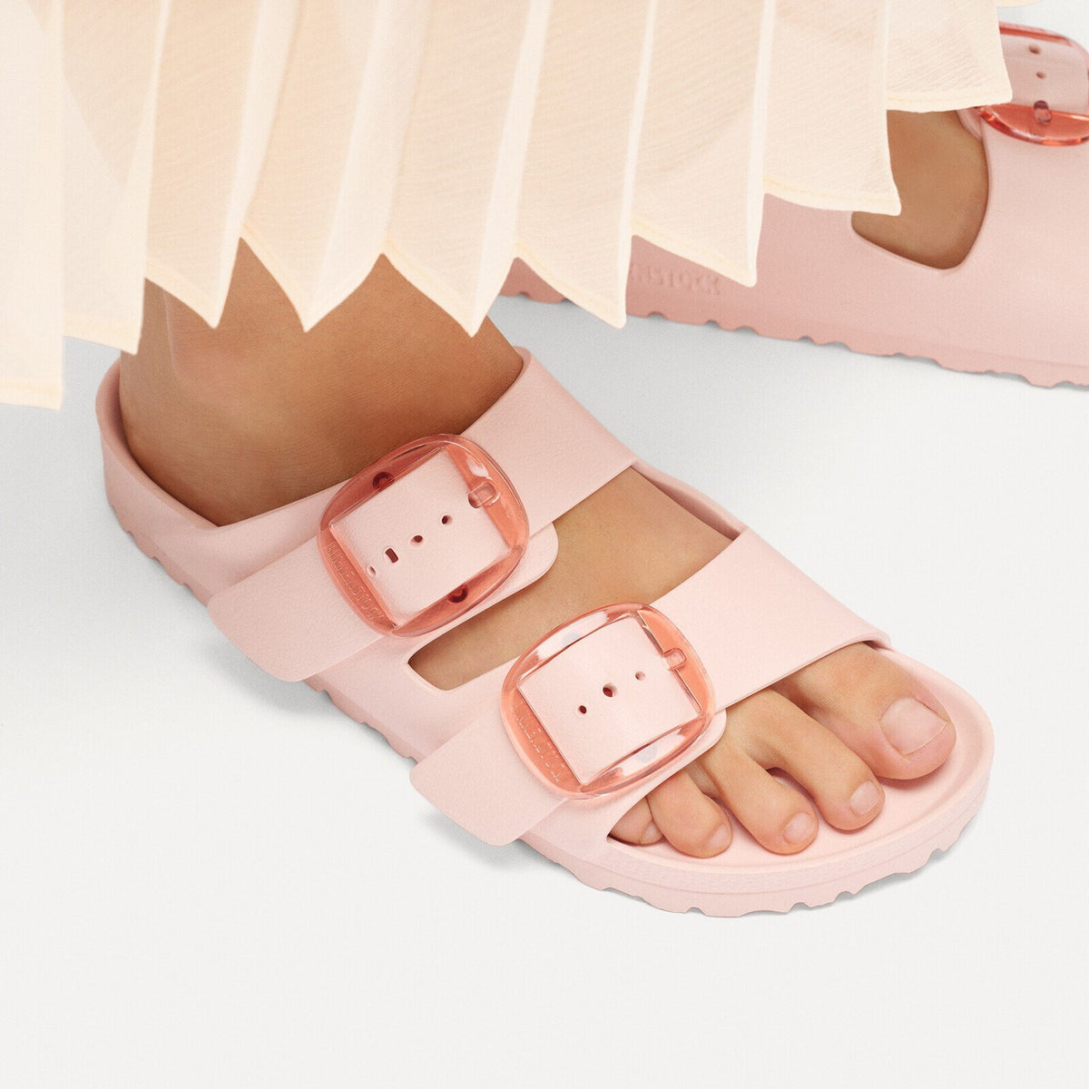 Birkenstock Arizona Big Buckle EVA Light Rose - lifestyle closeup on foot