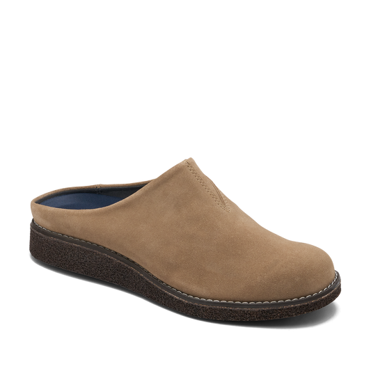 Blundstone 2692 Sand suede AeroCork clog - 45 degree angle, toe facing right