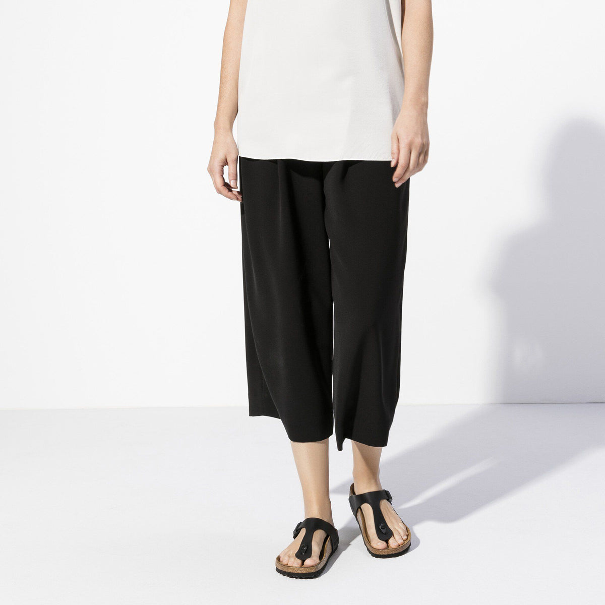 Birkenstock Gizeh Black Birko-Flor - lifestyle