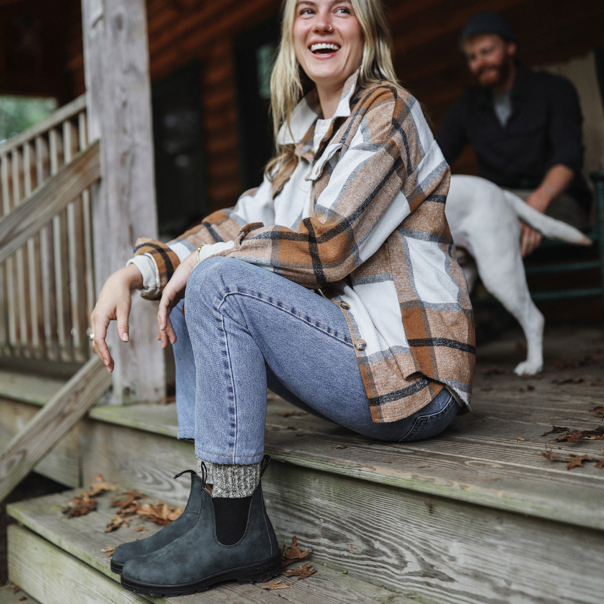 Blundstone Rustic Black Chelsea Elastic Side Boot 587